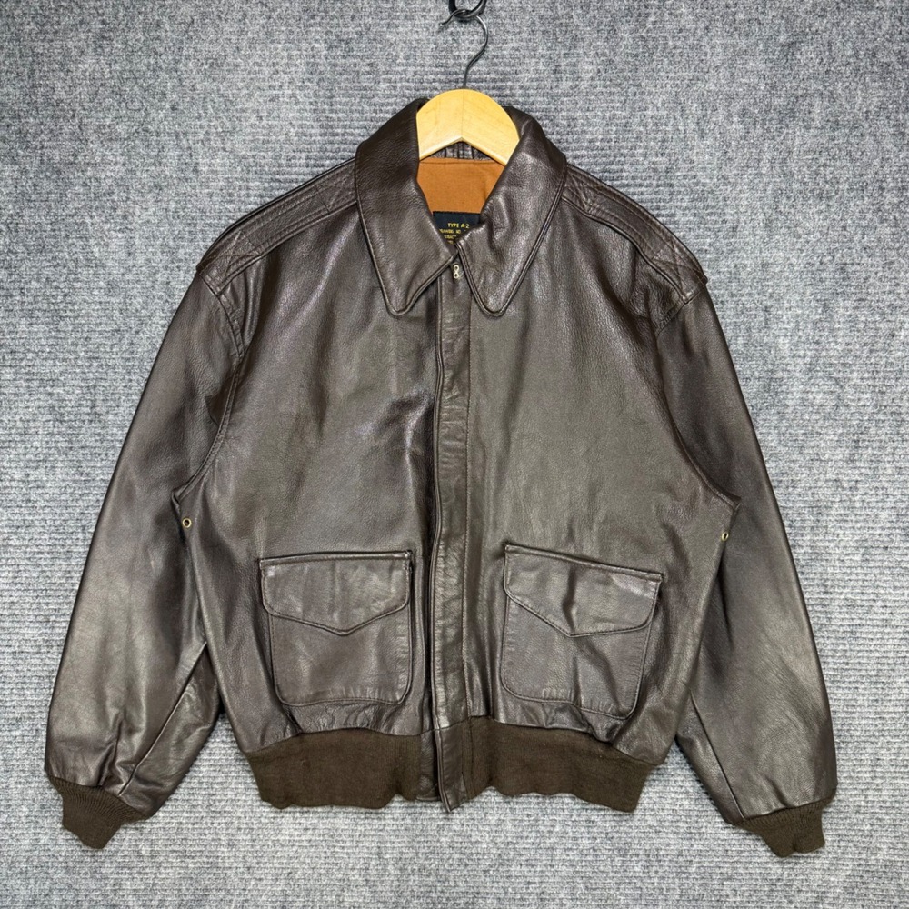 Avirex Type A-2 Flight Jacket Mens 40 Brown Leather Bomber